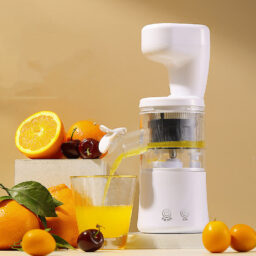 Wireless Portable Blender – Automatic Fruit Mixer for Home Use