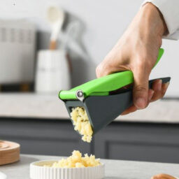 Fabulous Manual Garlic Press Mashing Gadget