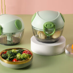 Manual Garlic Press – Hand Pull Kitchen Tool