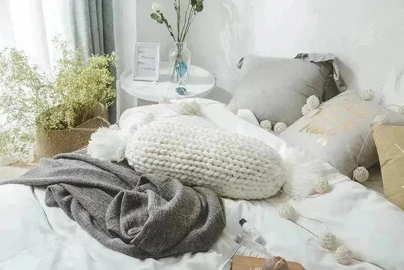 Candy Shape Chunky Knit Throw Pillow - 图片 5