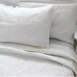 white-embroidery-coverlet-set-fluffyslip-97682